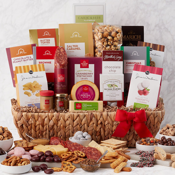 7658-holiday-cheer-snack-gift-basket-thankfullyyours