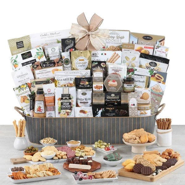 1265849-grand-traditions-holiday-basket-thankfullyyours