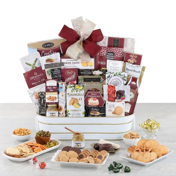 1473098-seasons-best-sweet-and-savory-gift-basket-thankfullyyours